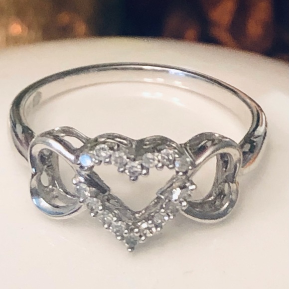 Sterling silver and diamond ring - Picture 1 of 3